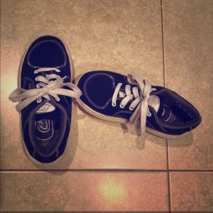 🎉4/$24🎉 Candie's sneakers size 9